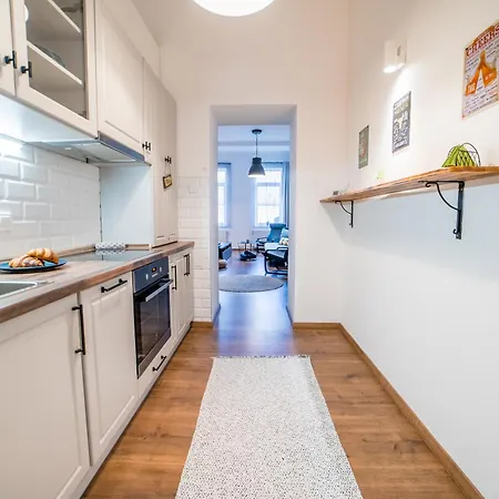 Lion By Mital Apartment *