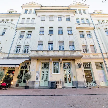 Lion By Mital Apartment Szeged